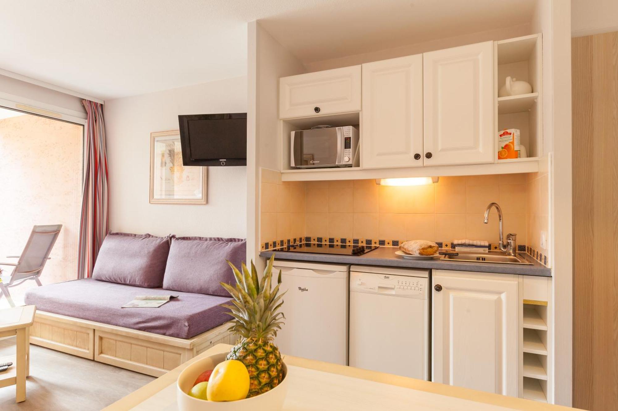 Residence Pierre & Vacances La Pinede Йер Экстерьер фото