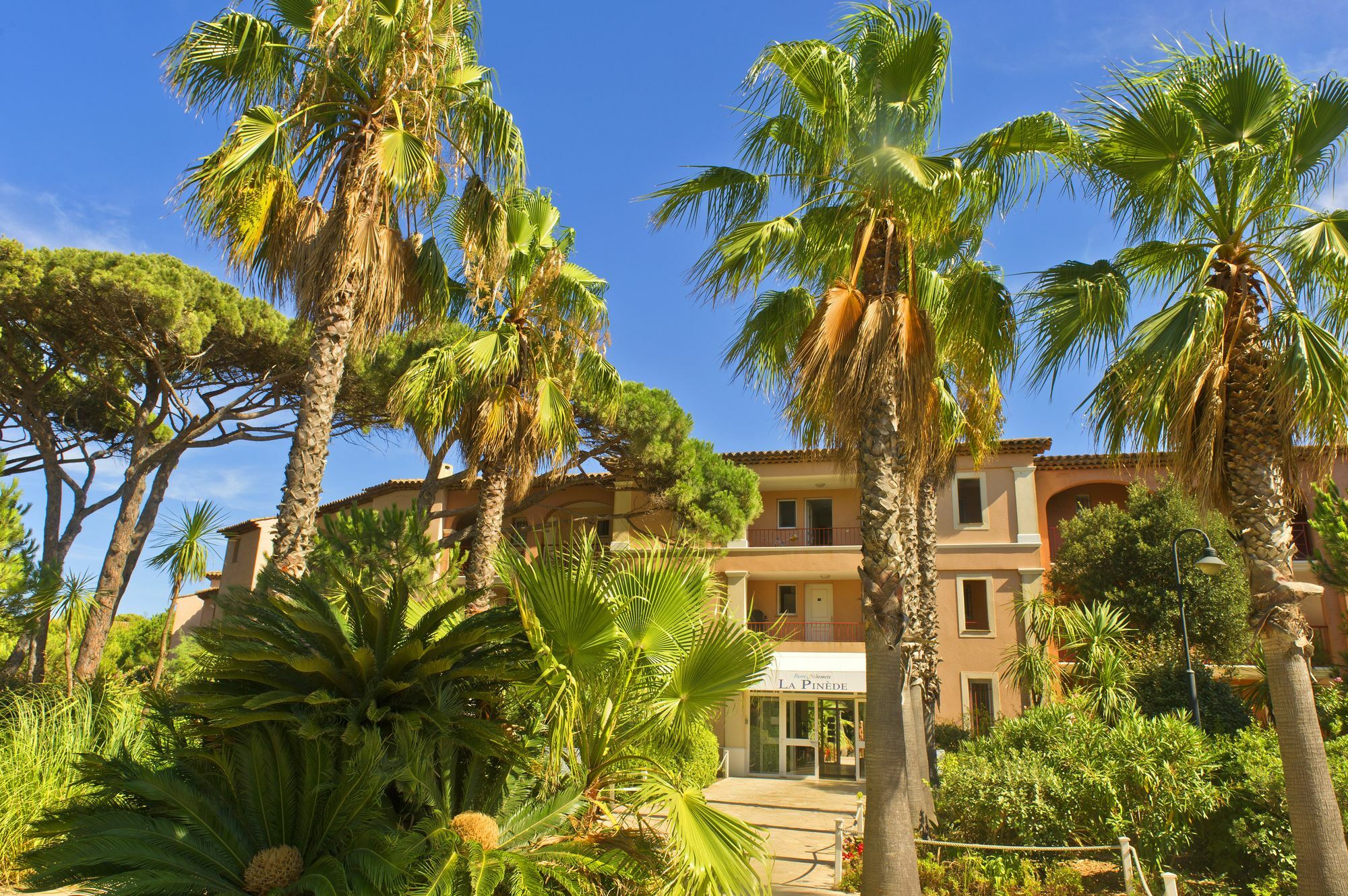 Residence Pierre & Vacances La Pinede Йер Экстерьер фото