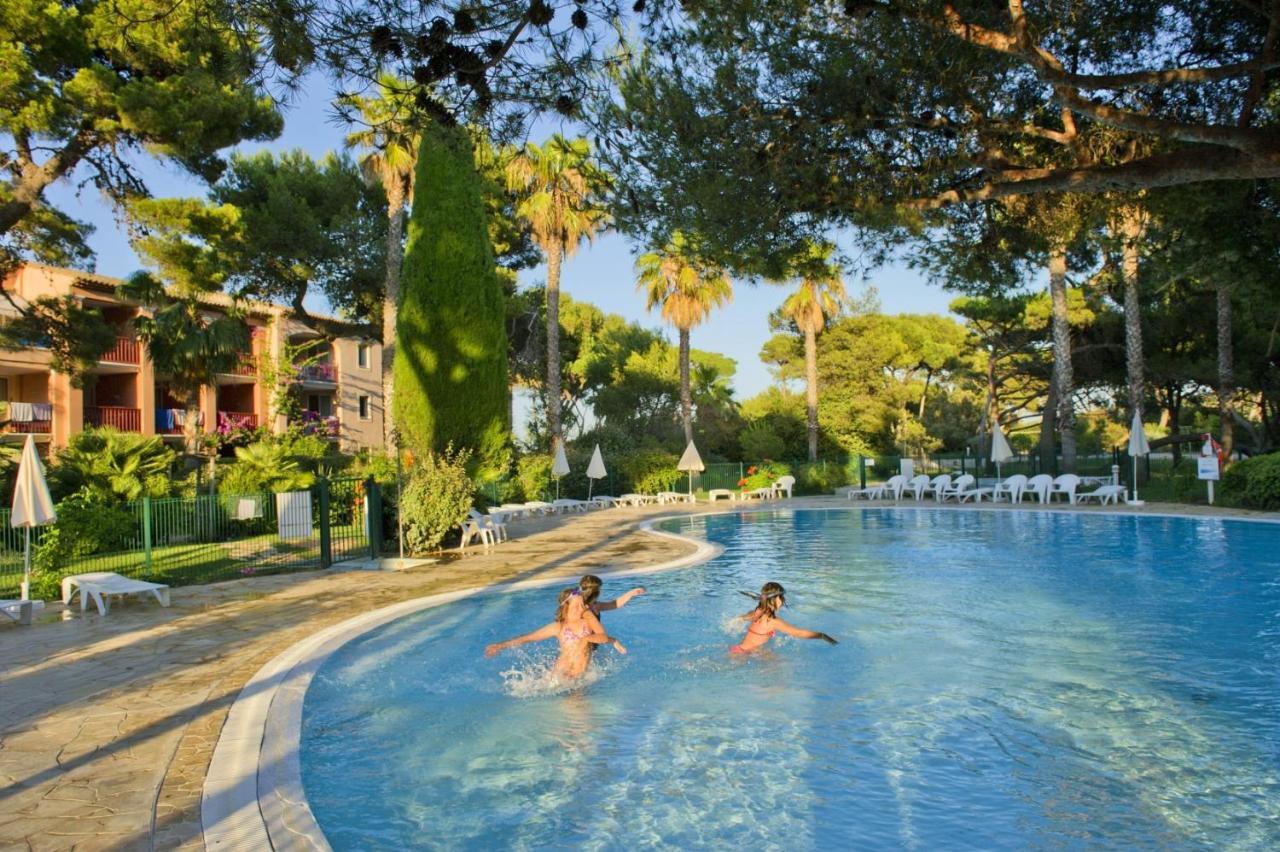 Residence Pierre & Vacances La Pinede Йер Экстерьер фото